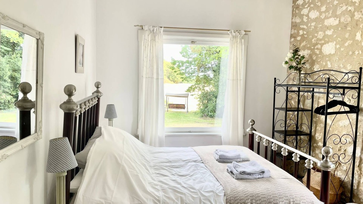 Eymet Cottage | Beautiful 1-Bed Gite 2km quiet walk from Eymet