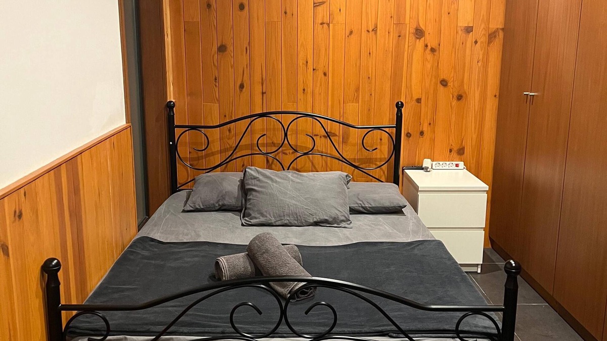 Gondomar House | Beautiful 1-bedr. apartment for rent with games room and barbecue - 123m² of private space