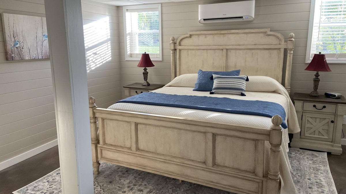 Valdese Apartment | Beautiful 1 Bedroom apartment, steps from peaceful Downtown Valdese