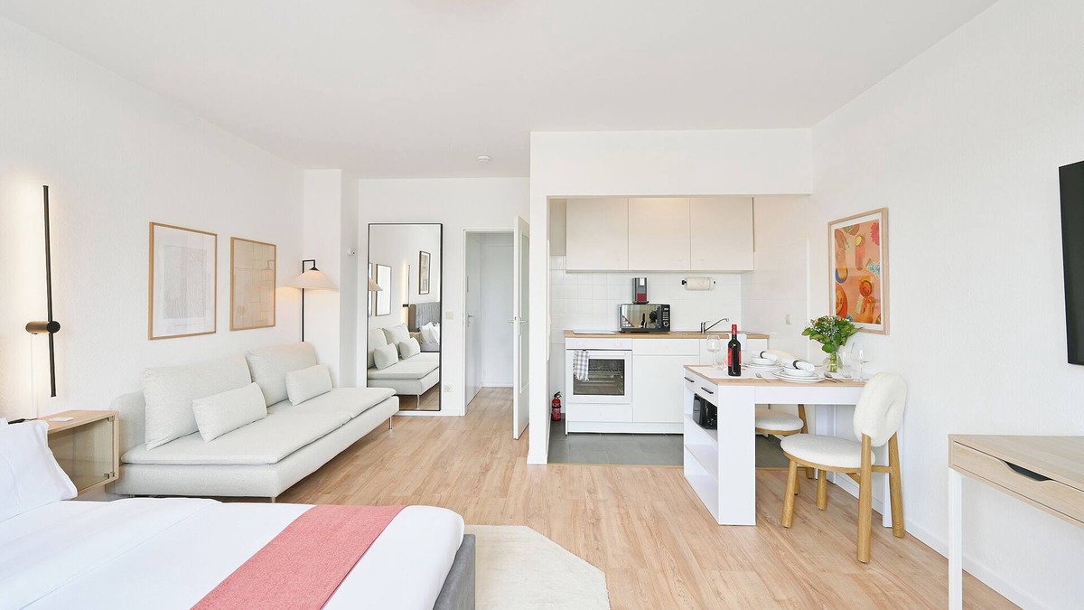 Grifflenberg Apartment | Beautiful 1-Bedroom with Kitchen near Wuppertal University with free wifi