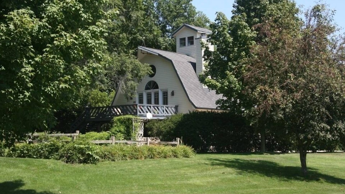 La Porte House | Beautiful 1800's Barn