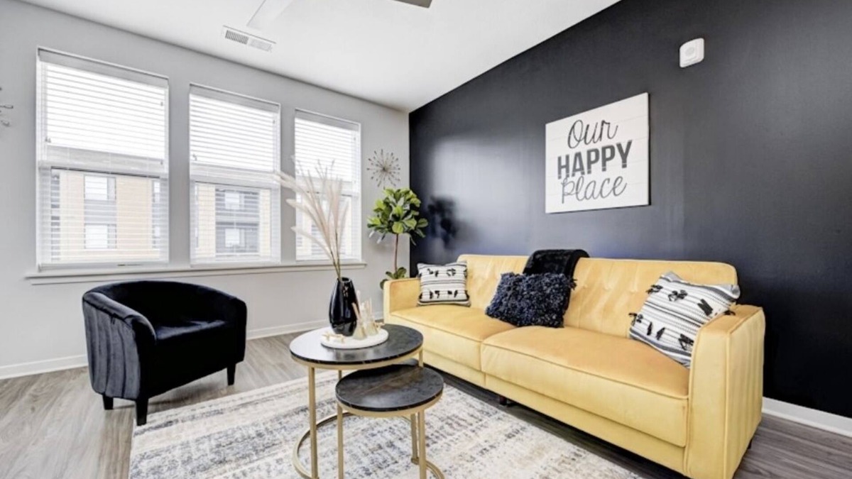 Fishers Apartment | BEAUTIFUL 1BDR APARTMENT W/KING BED