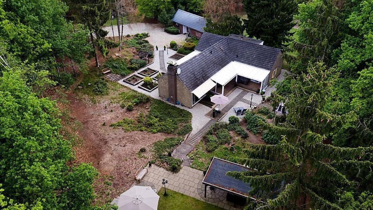 Well House | Beautiful 2.5 ha Estate With Forest, Sauna, hot tub