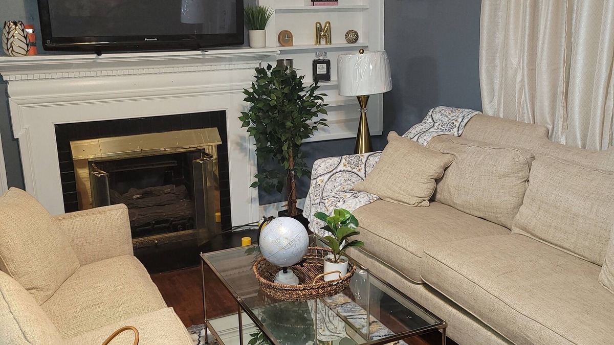 Orangeburg House | Beautiful 2-bdrm house with game room & AC in Orangeburg! Family & Pet Friendly!