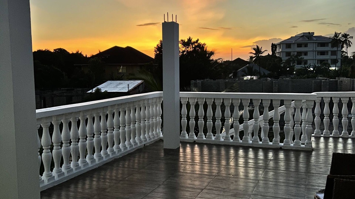 Zanzibar Town Apartment | beautiful 2 bed 2 bath apartment located inside a private gated community
