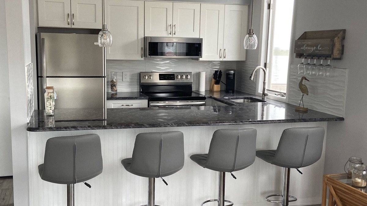 Stone Harbor Condo | Beautiful 2 bed/2 bath Stone Harbor Condo with bay views.