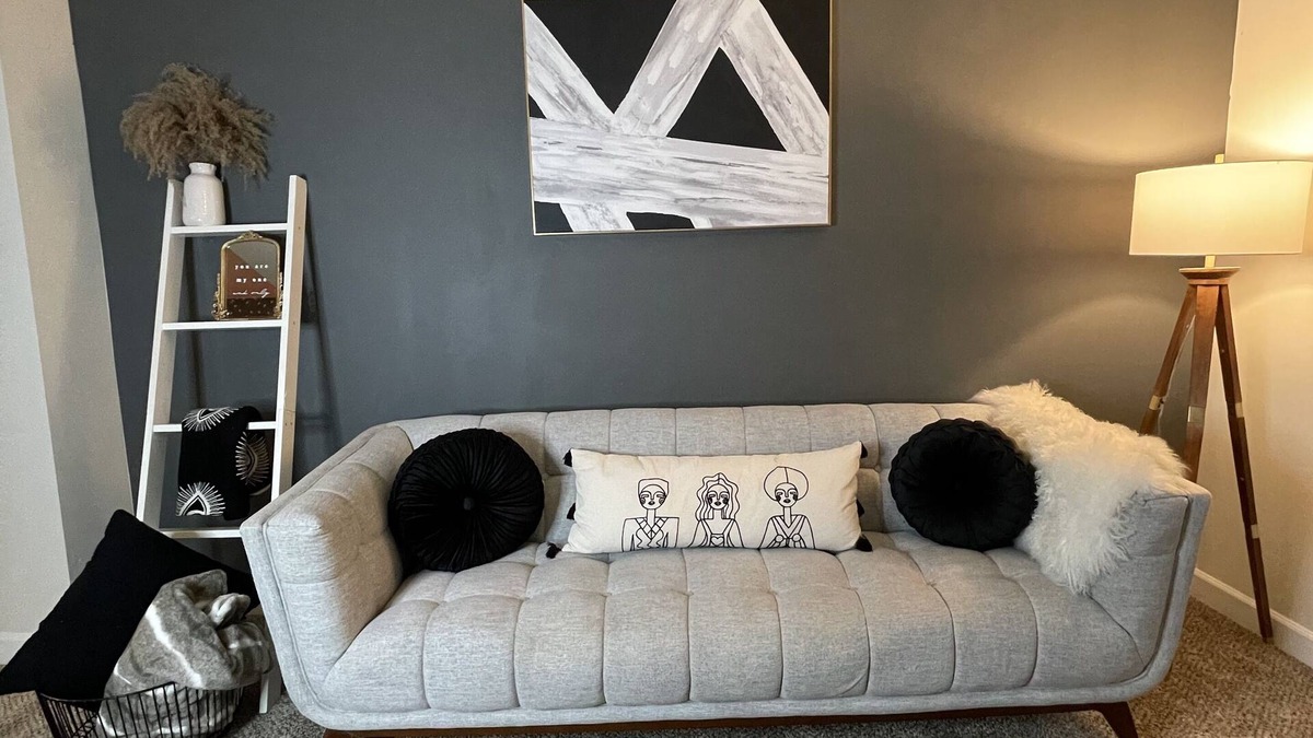 SouthPark Apartment | Beautiful 2 bed room with Pool view