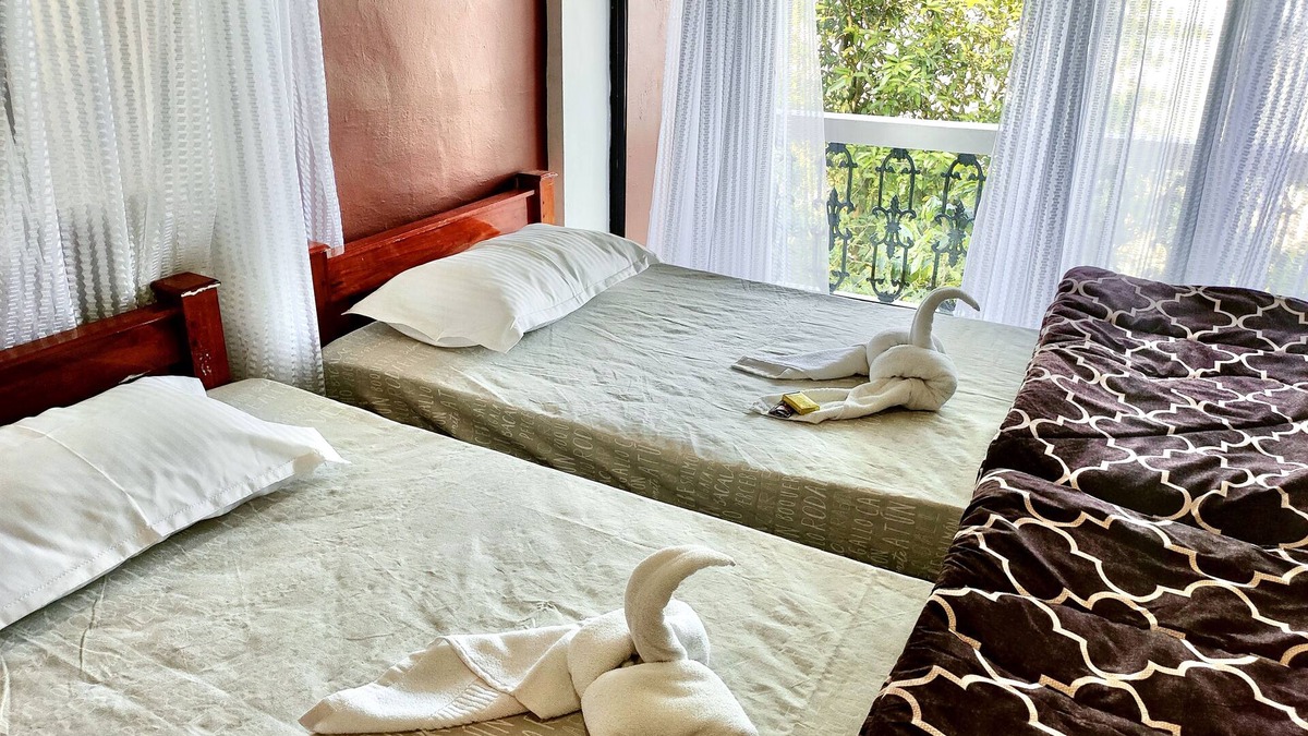 Elappara Cottage | Beautiful 2 bedroom w/garden and s