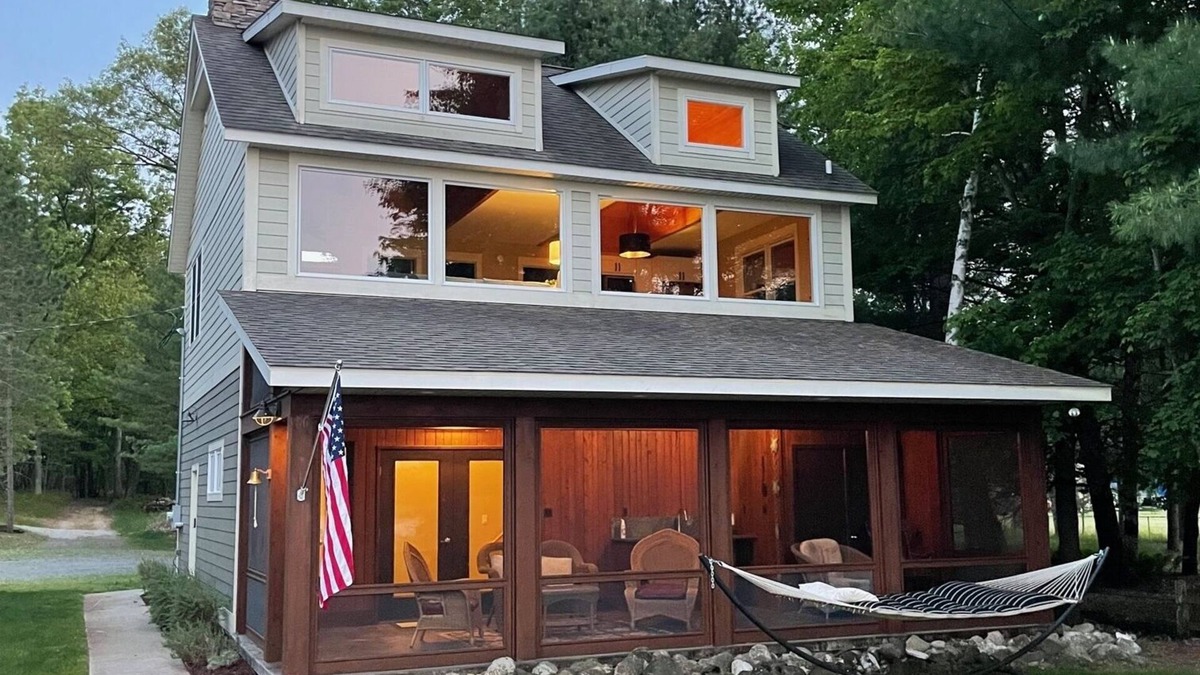 Baldwin House | Beautiful 2 bedroom/1 Bathroom Guest House on Big Star Lake, Sleeps 4
