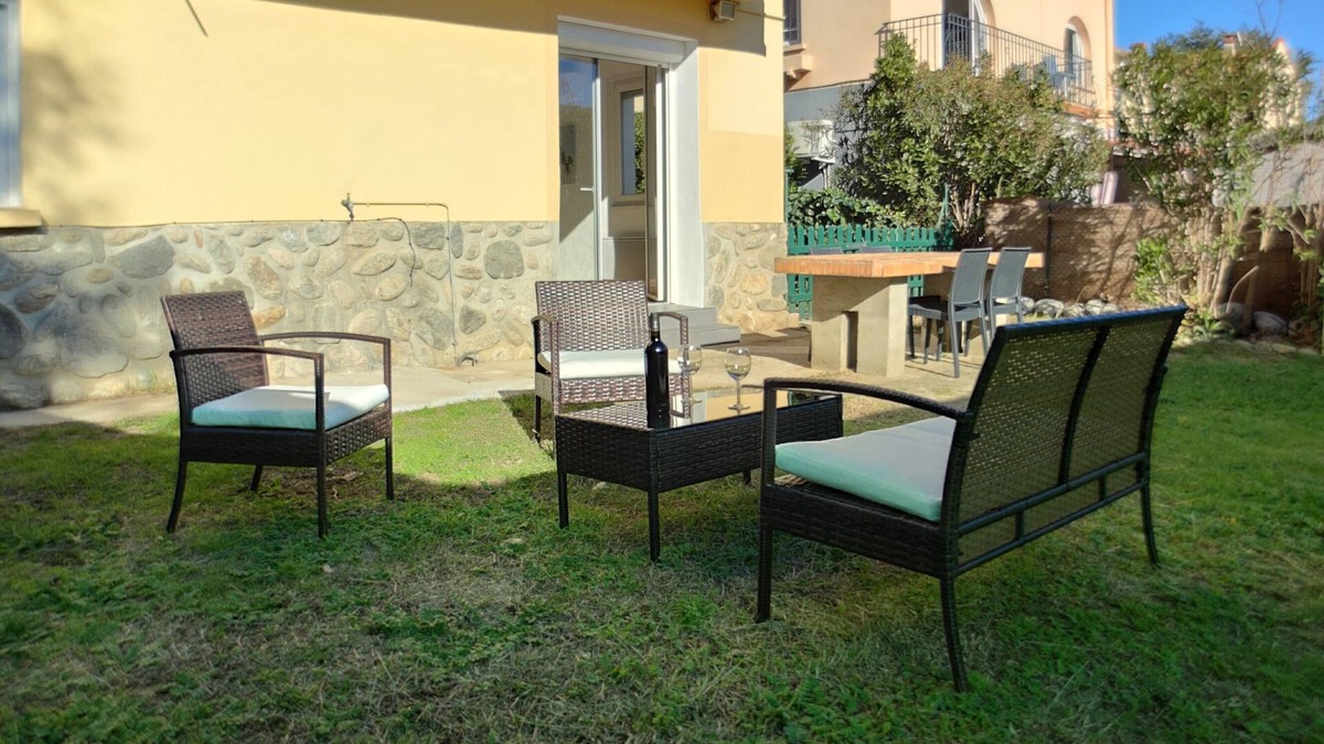 Le Boulou Apartment | Beautiful 2-bedroom apt with garden, close to city