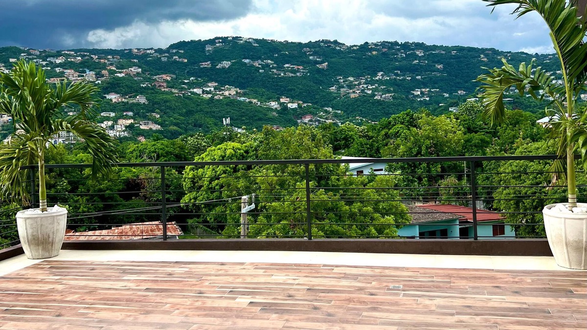 Havendale Apartment | Beautiful 2 bedroom apartment centrally located, very quiet & peaceful.