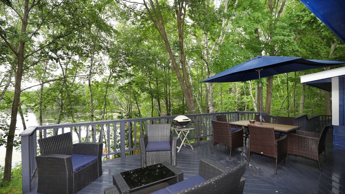 King Cottage | Beautiful 2-bedroom Cottage