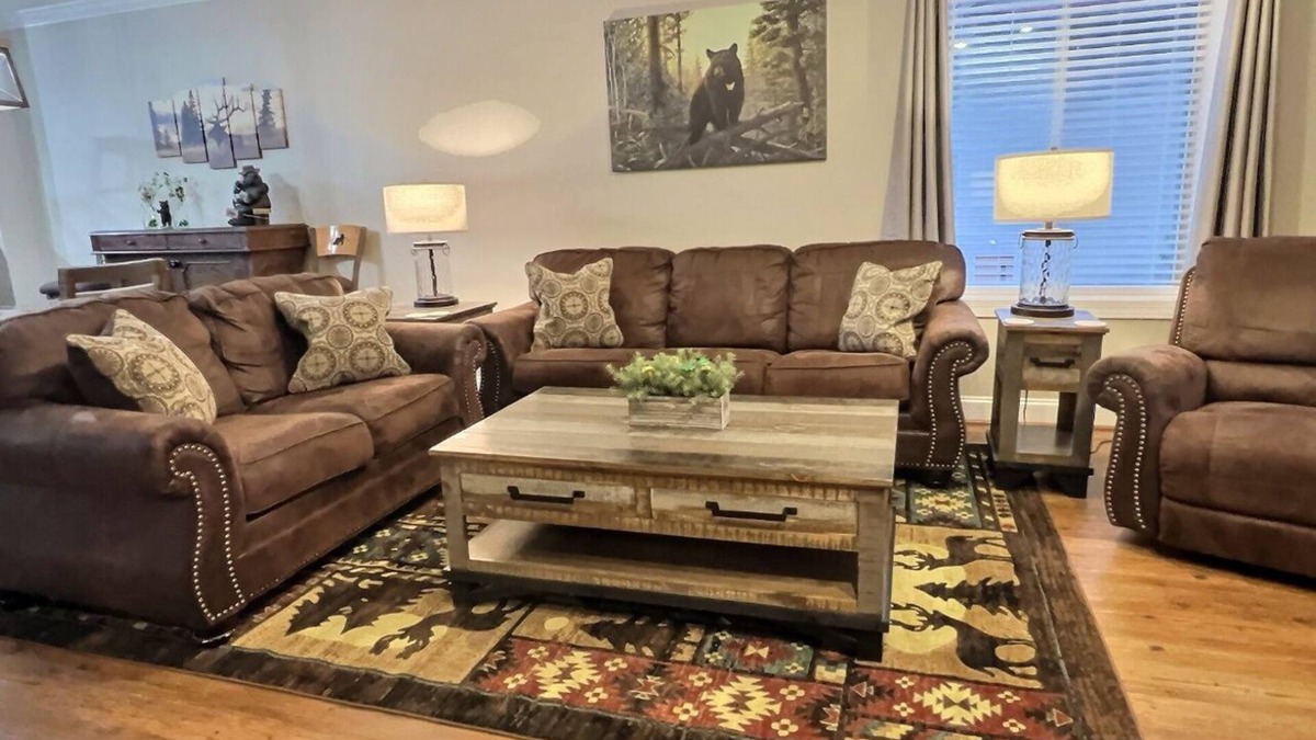 Gatlinburg Condo | Beautiful 2 bedroom/2 bath condo in downtown Gatlinburg and the Smoky Mountains