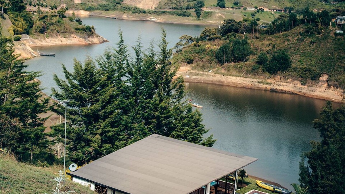El Penol Cabin | Beautiful 2 Cabins near the water ,with amazing view