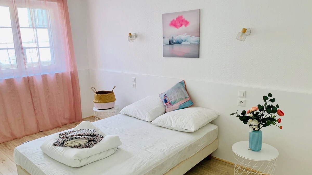 Guethary Apartment | Beautiful 2-room apartment in Guéthary access BEACH VILLAGE SHOPS on foot!