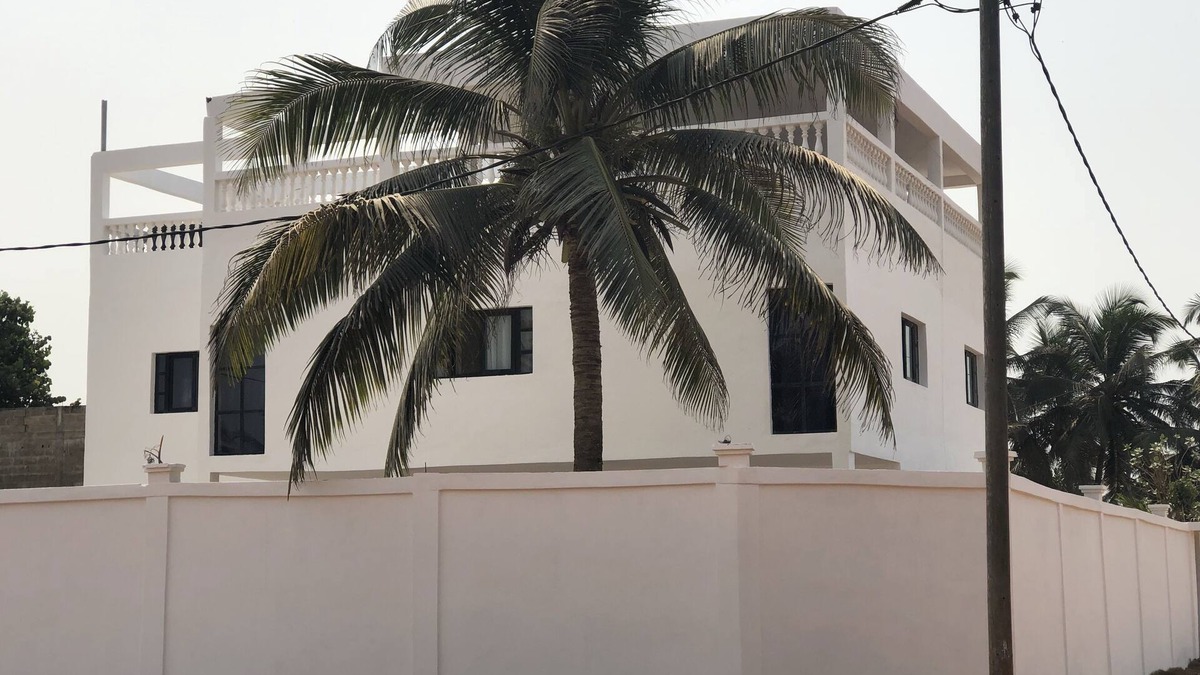 Aneho House | Beautiful 2 story beach house with an ocean view on the rooftop.