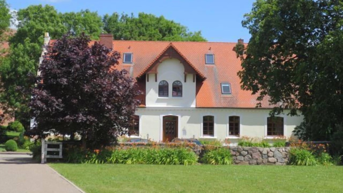 Altkalen Apartment | beautiful 2 Z-apartment (large apt.) in excellent environment with huge garden