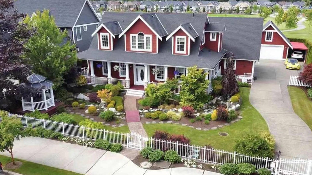 Douglas House | Beautiful 2B2B suite close Peace Arch&White Rock