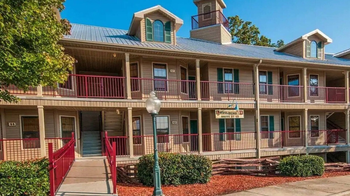Clarkesville Apartment | BEAUTIFUL 2BD/2 BA by Blue Ridge Mountains