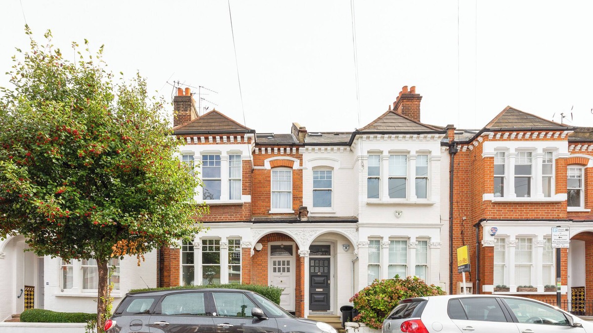 Northcote Apartment | Beautiful 2BD Flat with Private Garden, Clapham