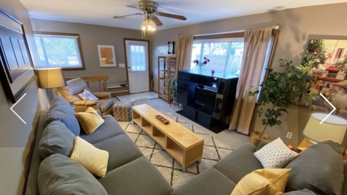 Harters Heights House | Beautiful 2bdrm Executive Suite near ND-SMC