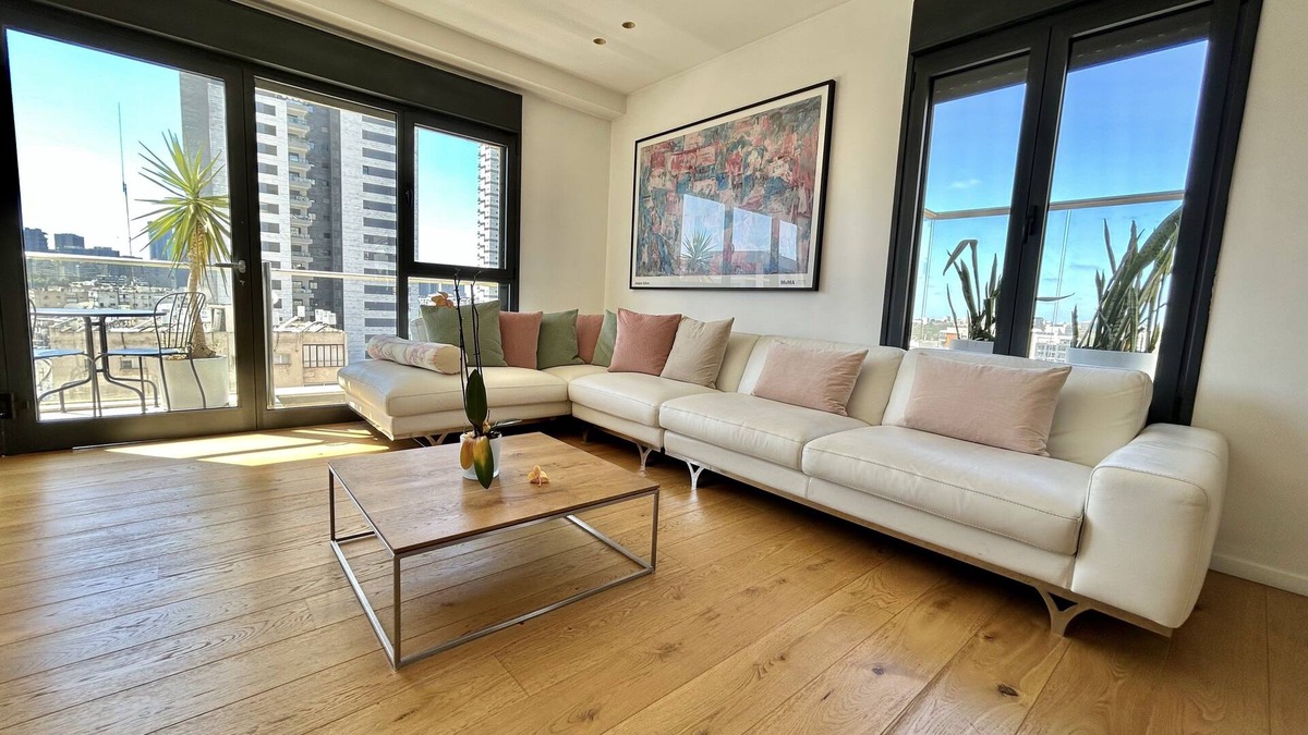 Ramat Gan Apartment | Beautiful 2BR In Ramat Gan