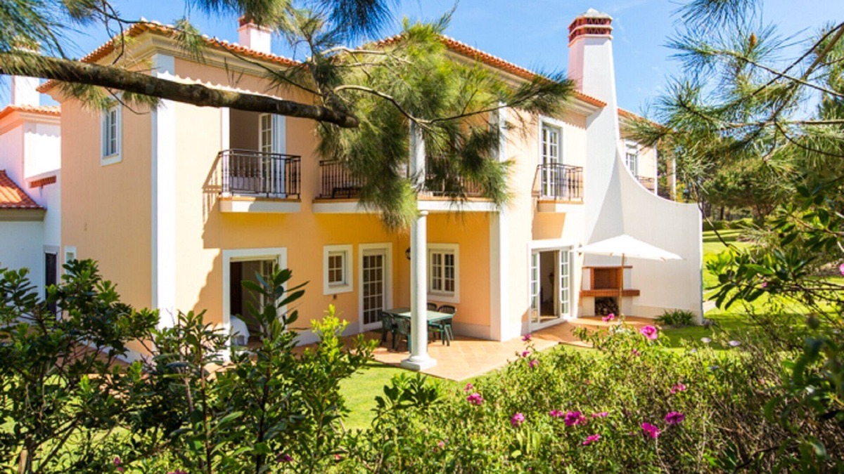 Praia del Rei House | Beautiful 3 bdrm townhouse in prestigious Praia d'el Rey Golf and Beach Resort