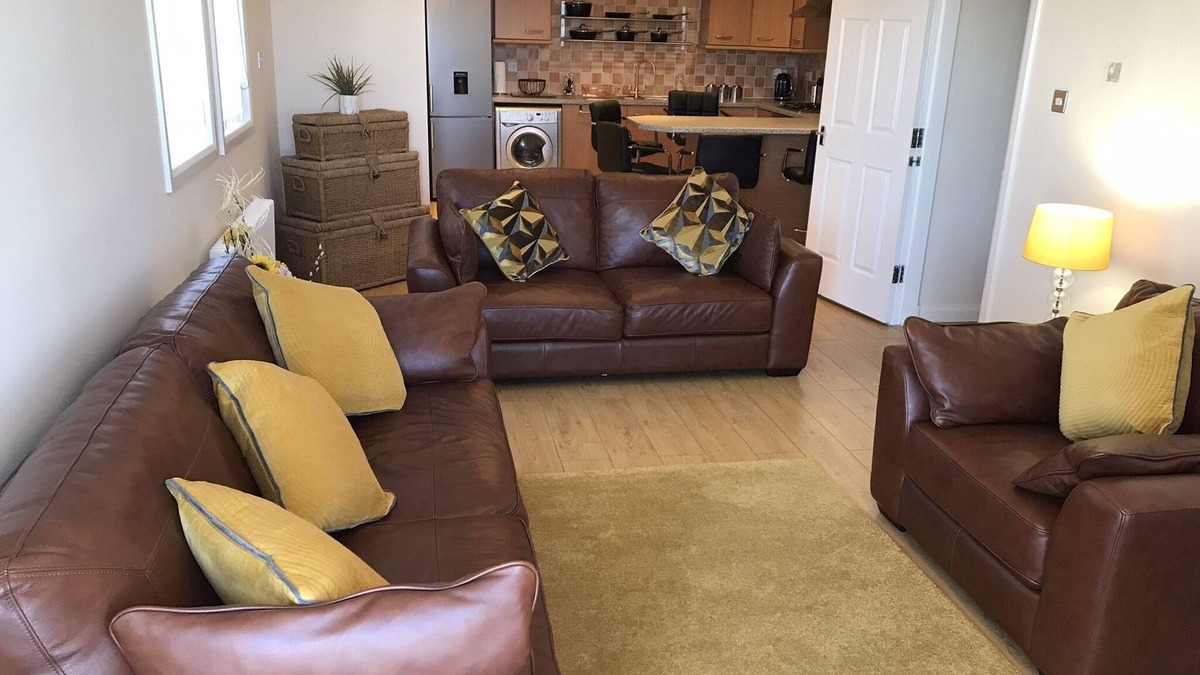 Gourock Apartment | Beautiful 3-Bed Apartment in Gourock