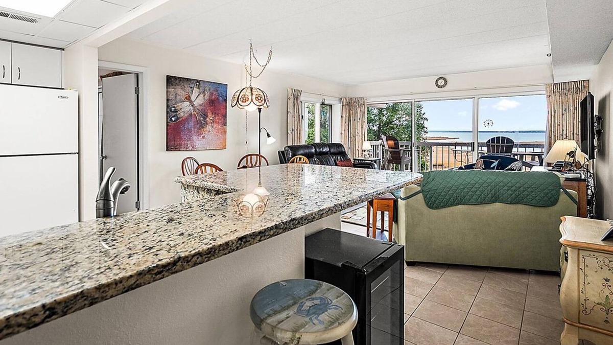 Ocean City Condo | Beautiful 3 Bed at Triton's Trumpet with Bay View!
