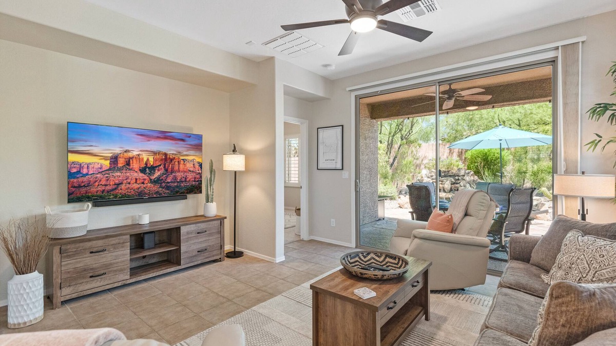Anthem House | Beautiful 3 Bed Home with Backyard Oasis in Anthem Country Club w/free E-Bikes