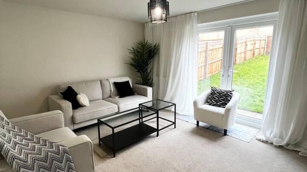 Bradford House | Beautiful 3-bed House in Bradford