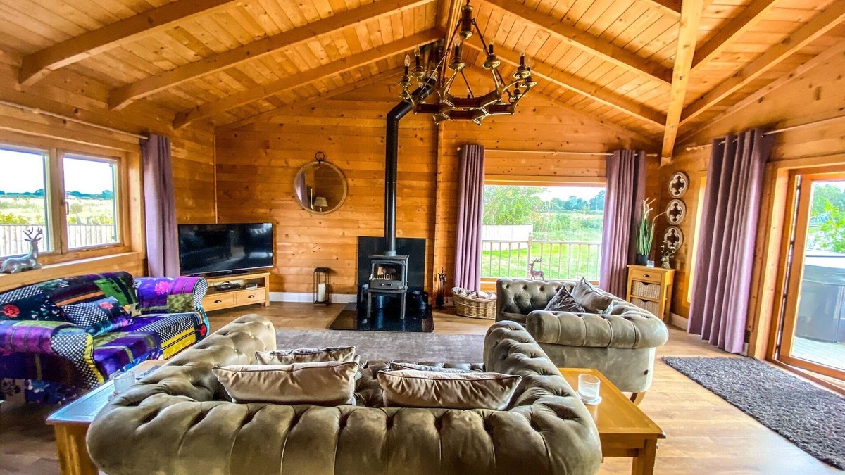 Fangfoss Cabin | Beautiful 3-Bed Luxury Private Lodge in York