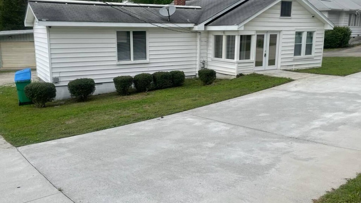 Clarkdale House | BEAUTIFUL 3 BED ROOM HOME IN AUSTELL
