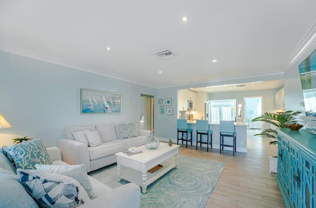 East Ocean Ave House | Beautiful 3 bedroom home really close to the beach