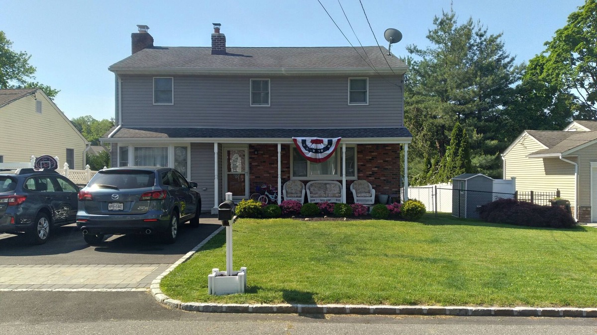 West Hills House | Beautiful 3-bedroom house with WiFi in Huntington