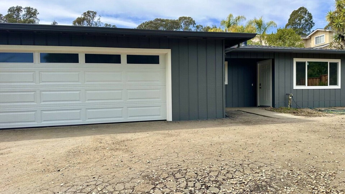 Soquel House | Beautiful 4 BD home, 1.5 Miles from the Beach