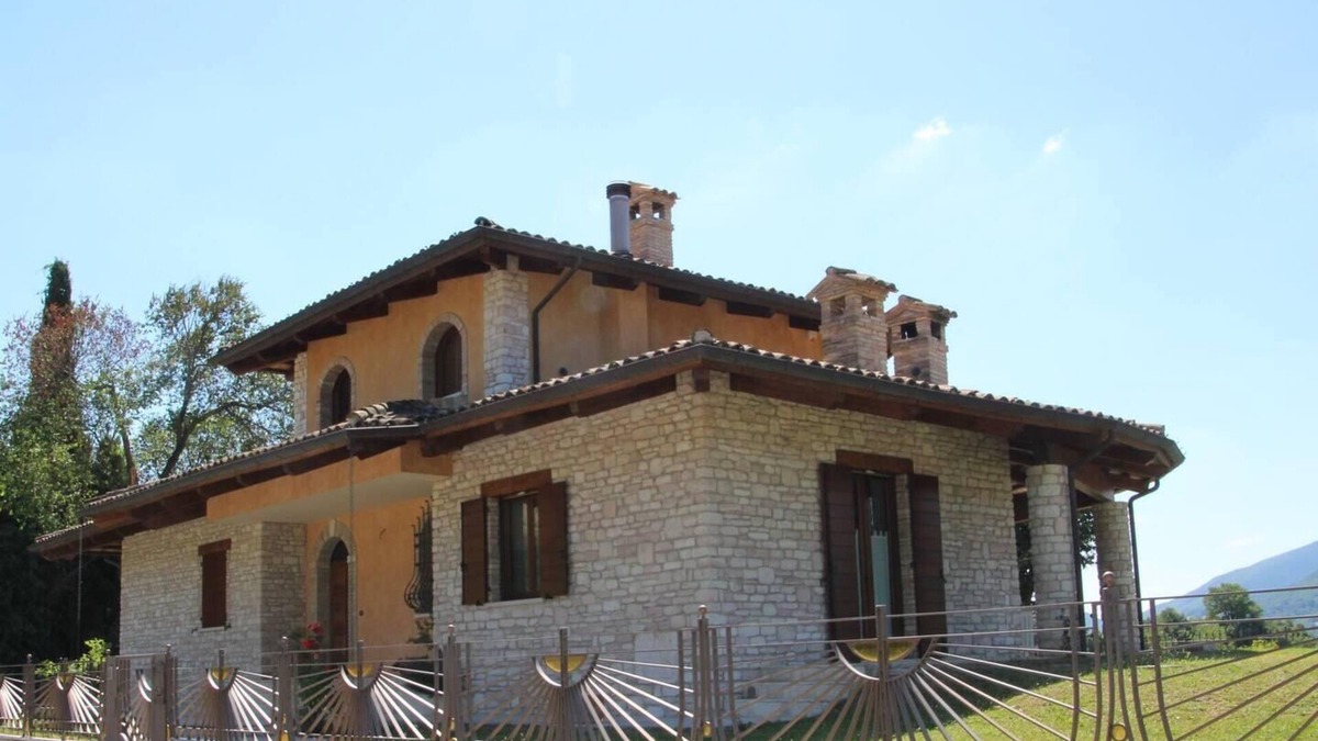 Canavaccio House | Beautiful 4 bed house in Urbino in the Marche