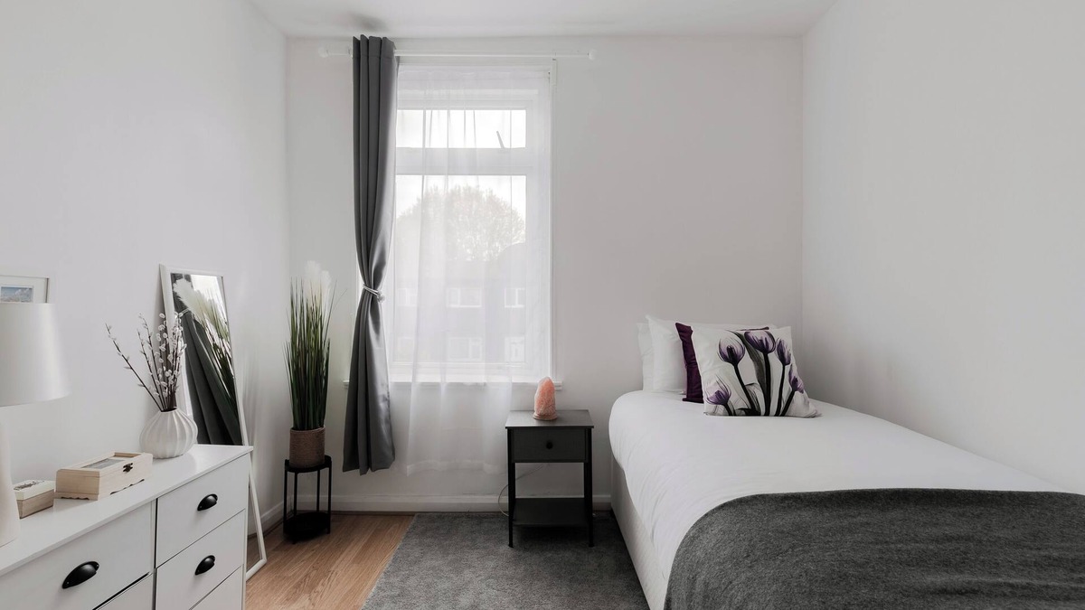Plaistow South House | Beautiful 4-Bed House with garden in london