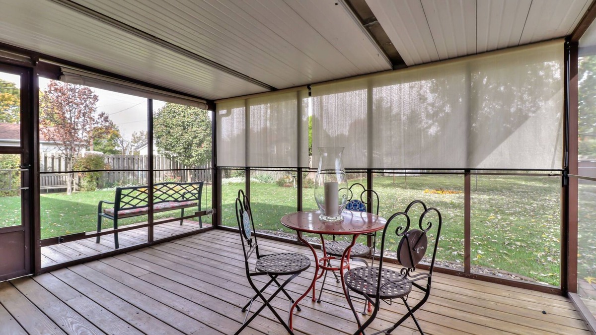 Champaign House | Beautiful 4 bedroom 2 full bathroom close to everything!