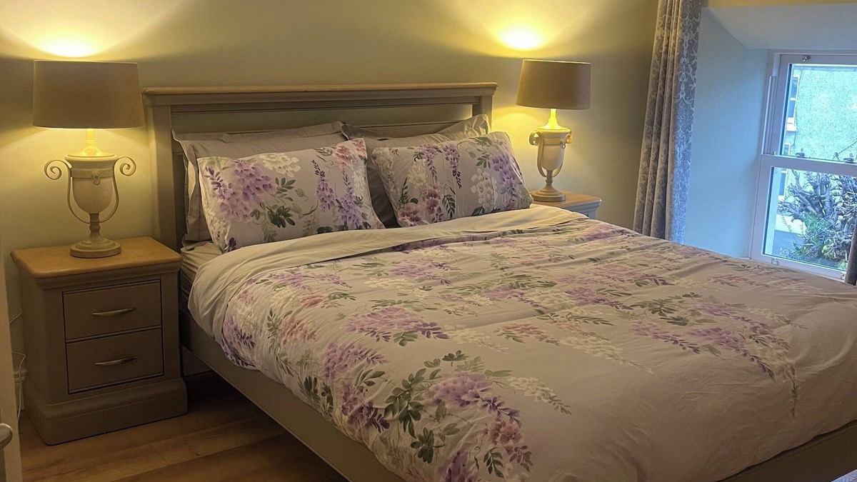 Silvermines Apartment | Beautiful 4 bedroom selfcatering apartment in Silvermines