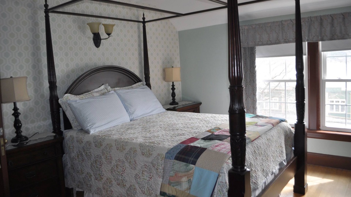 Carbonear House | Beautiful 4 bedroom spacious home each with private bathroom.
