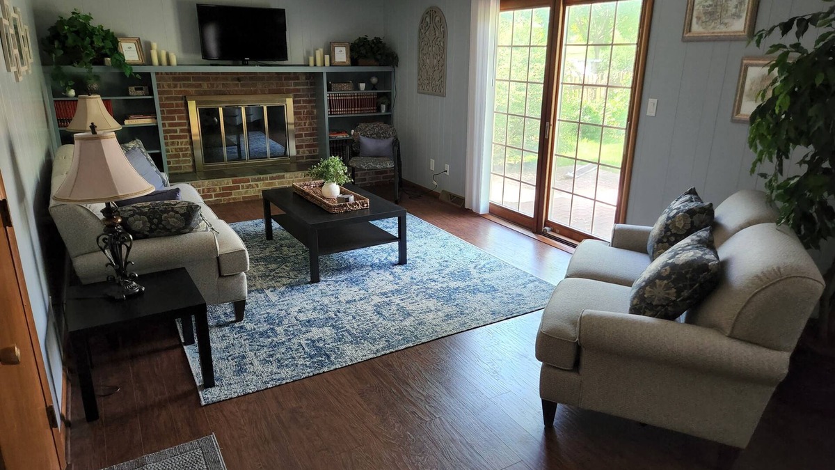 St. Marys House | Beautiful 4-bedroom, half a block from downtown St. Mary's