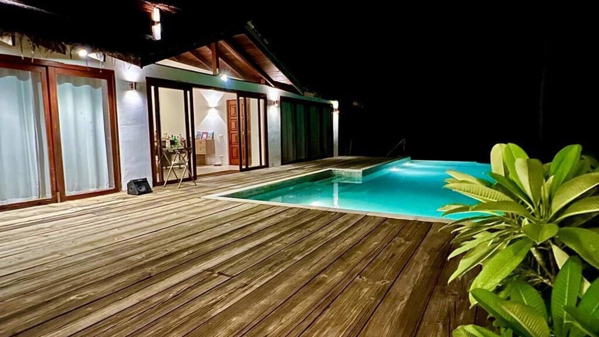 Koralai Pattu North House | Beautiful 4-bedroom villa in welcoming Pasikudah with AC, WiFi. Enjoy your stay