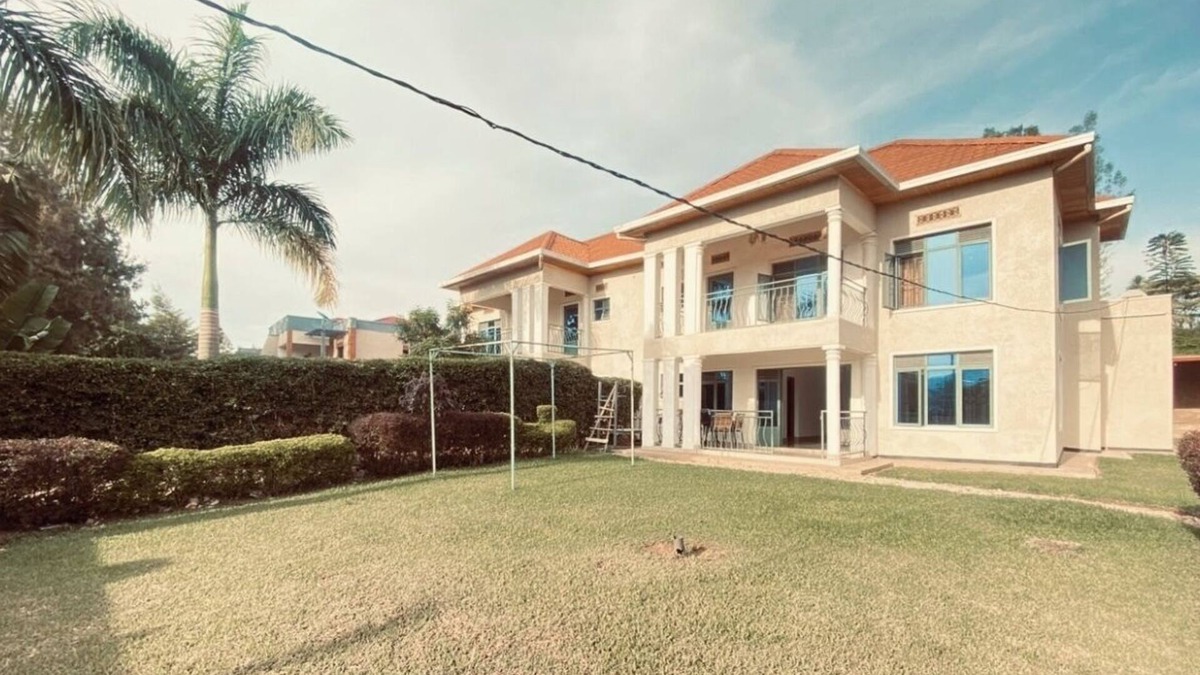 Kigali Villa | Beautiful 4bedrooms 3 bathrooms villa In Kimihurura
