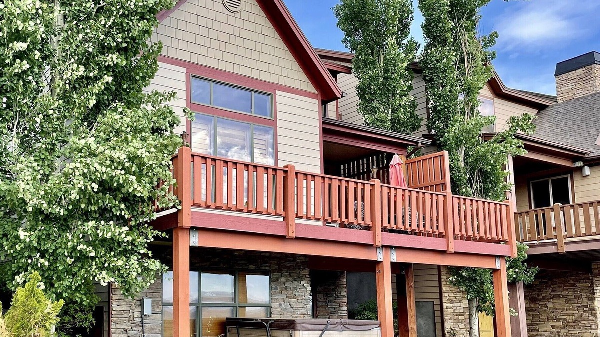 Bear Hollow Village House | Beautiful 4BR Bear Hollow house with private hot tub and views!
