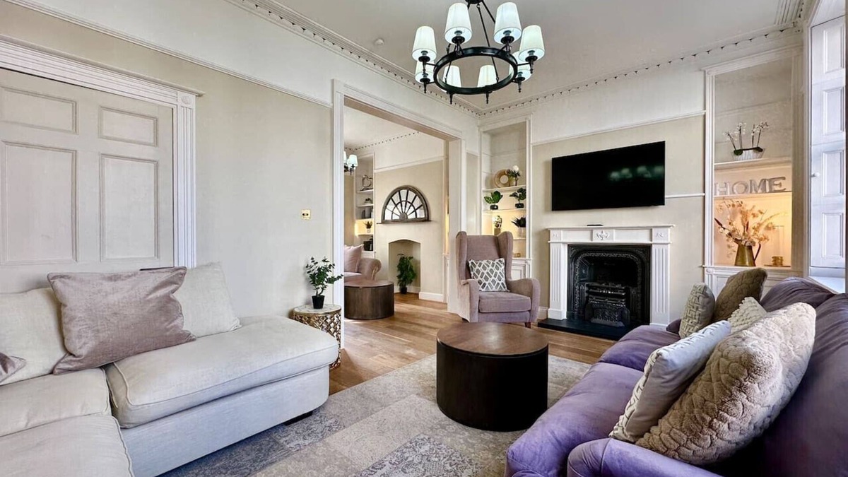 Montpellier House | Beautiful 5-Bed Regency Home in Montpellier