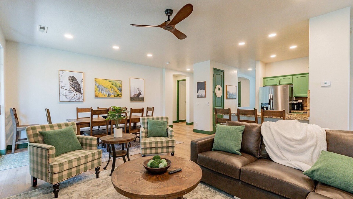 Ponderosa Trails House | Beautiful 5 Bedroom Flagstaff Home w/Private Spa