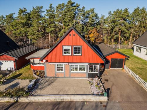 Oskarshamn Villa | Beautiful 5 bedroom house
