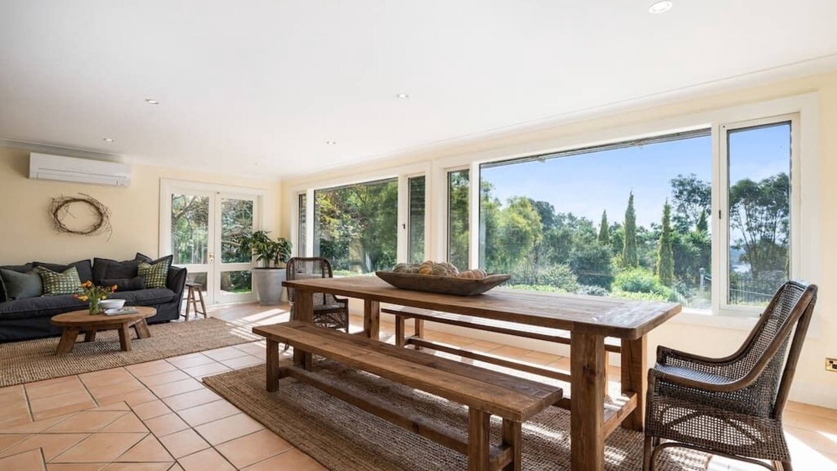 Orange East House | Beautiful 5 Bedroom Home with Pool & Tennis Court