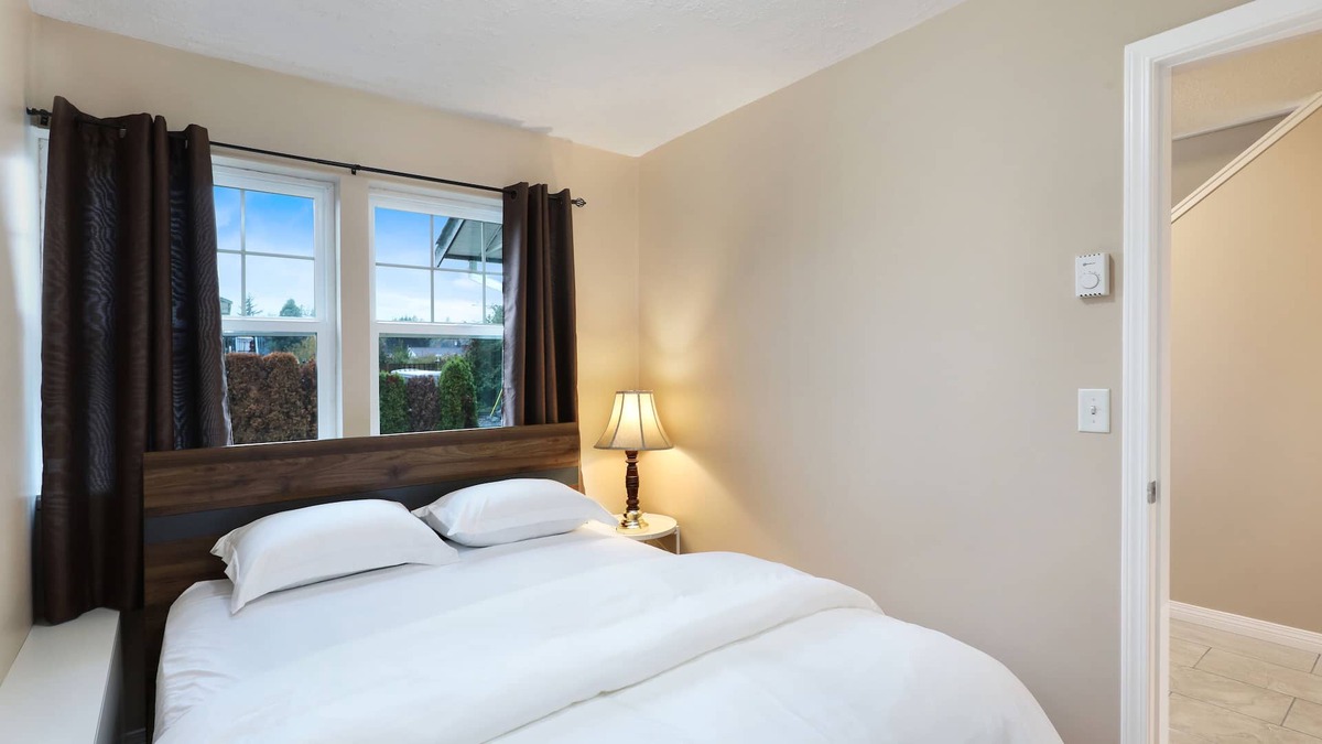 Courtenay House | Beautiful 5 Bedroom in Perfect Location